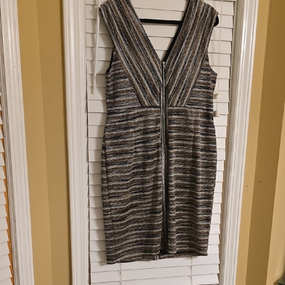 Robbie Bee Silver Black Ruched Cocktail Dress - Picture 7 of 12